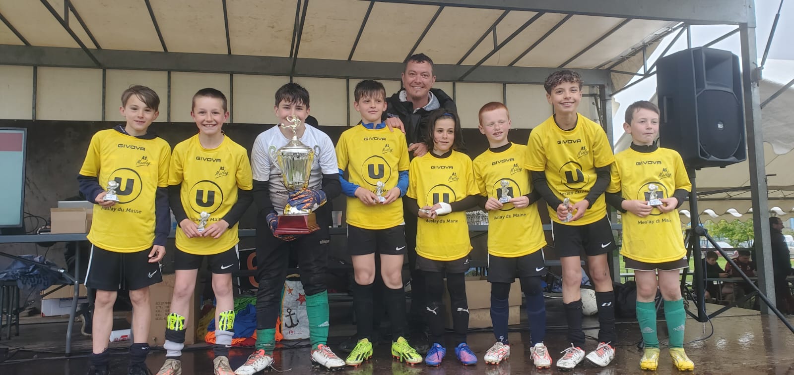 Tournois U11 du 27 avril à St Denis D'anjou et Meslay du Maine